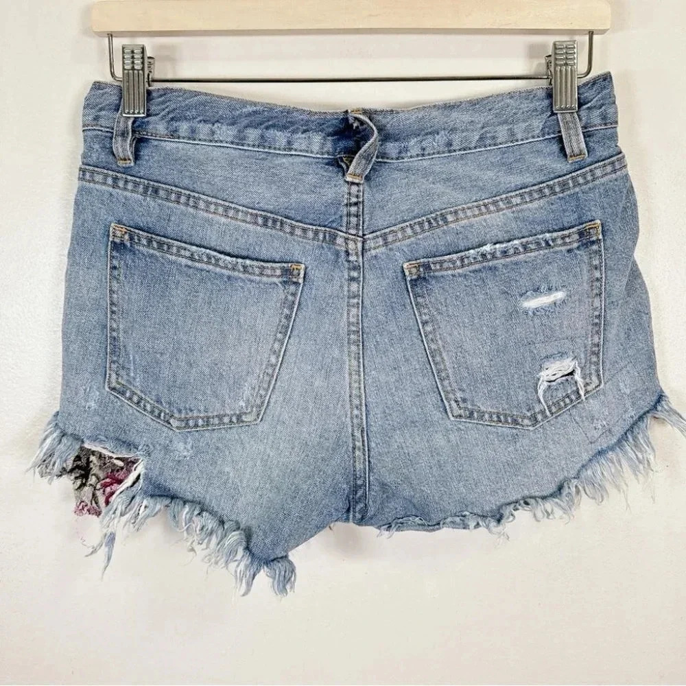 Free  People We The Free Distressed Denim Short - Picture 13 of 13